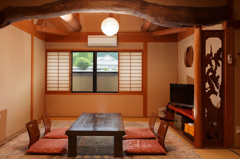 Yufuin Ryokan Nogiku Eksteriør bilde