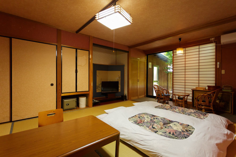 Yufuin Ryokan Nogiku Eksteriør bilde